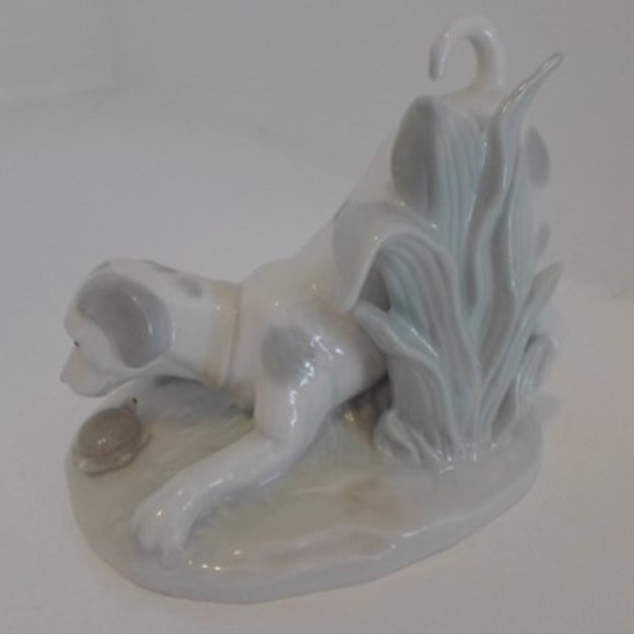 Dog & Turtle Friends Ceramic Figurine - Picture 5 of 5
